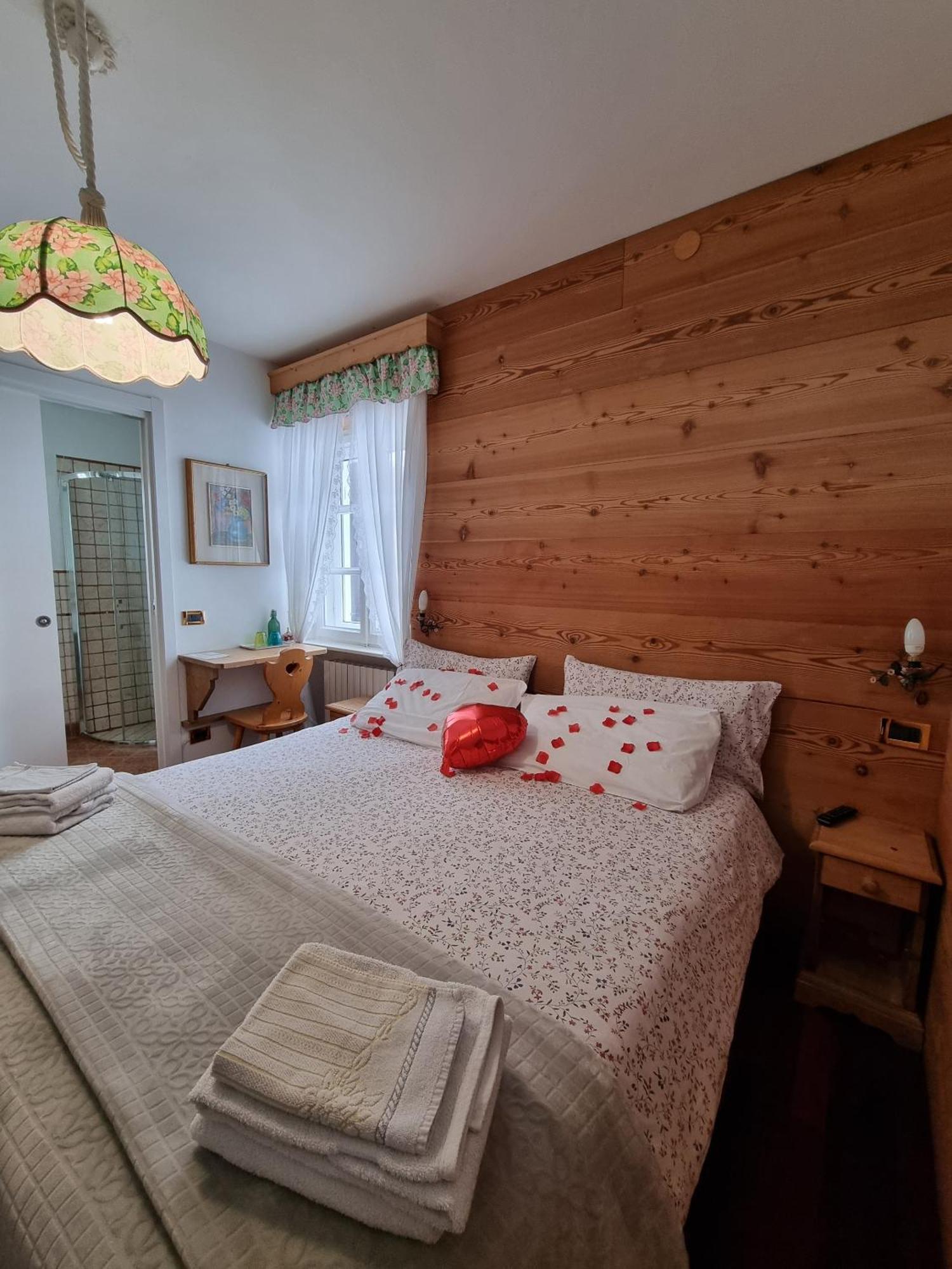 B&B Cristallo Cortina dʼAmpezzo Dış mekan fotoğraf