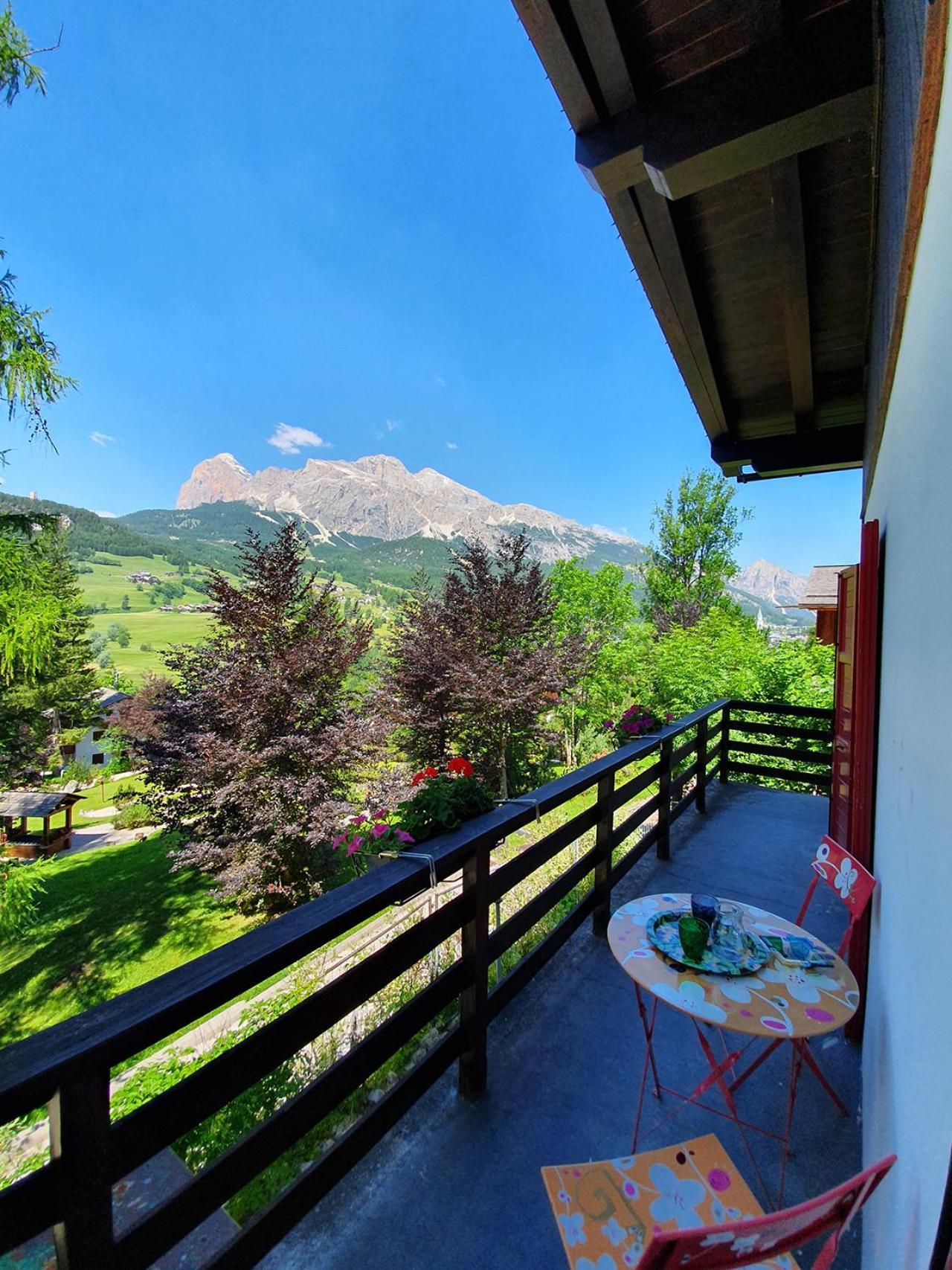B&B Cristallo Cortina dʼAmpezzo Dış mekan fotoğraf